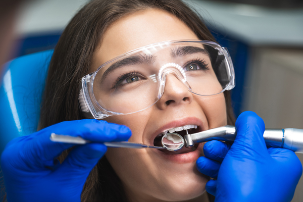 When Dental Implants Are the Ideal Teeth Replacement Option