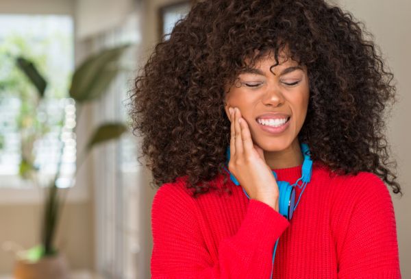 What Causes Toothache Pain? [Ask a General Dentist in West Roxbury]
